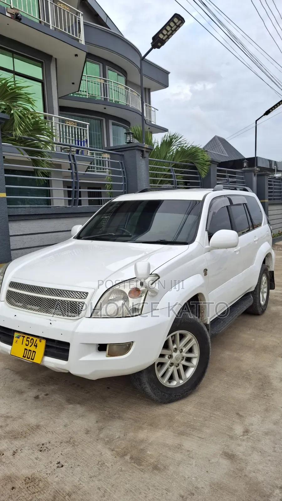 Toyota Land Cruiser Prado 2006 White