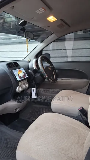 Toyota Passo 2005 Burgundy