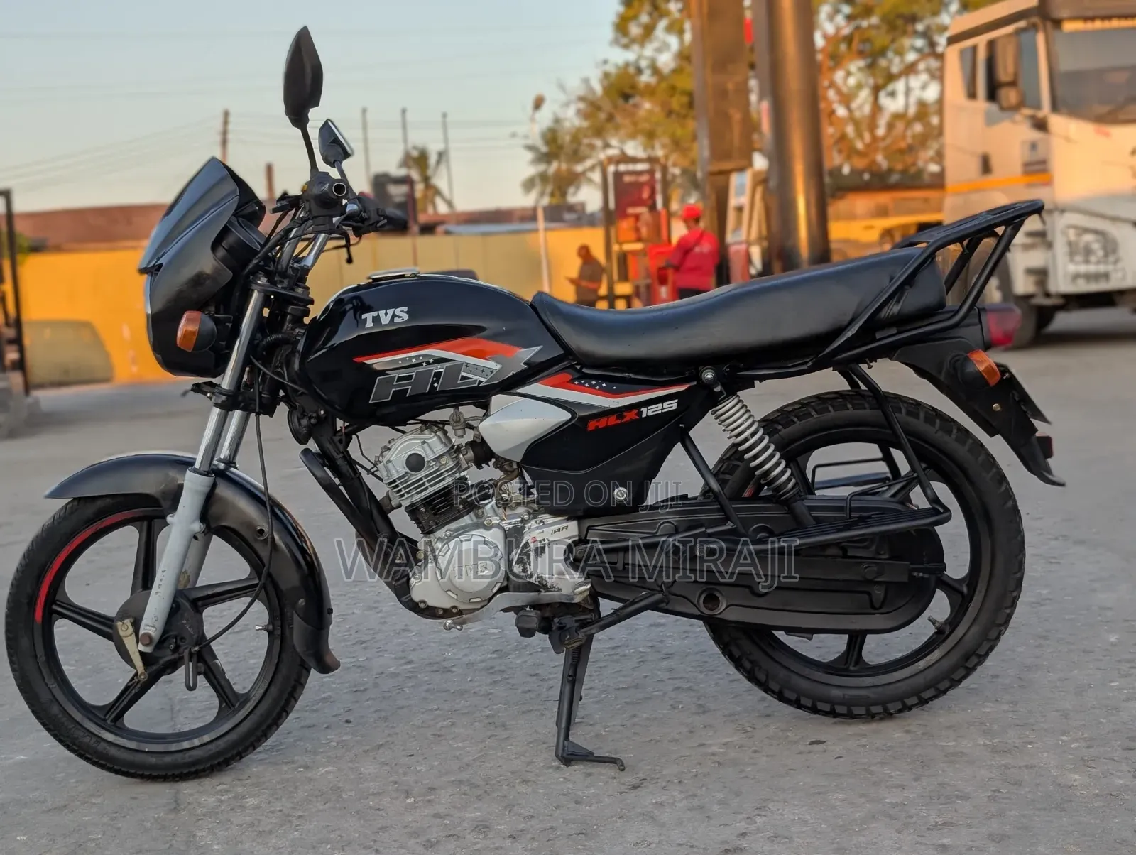 TVS HLX 125 2026 Black