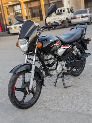 TVS HLX 125 2026 Black