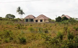 Viwanja Vinauzwa Kibaha Picha Ya Ndege Sofu Kanisani