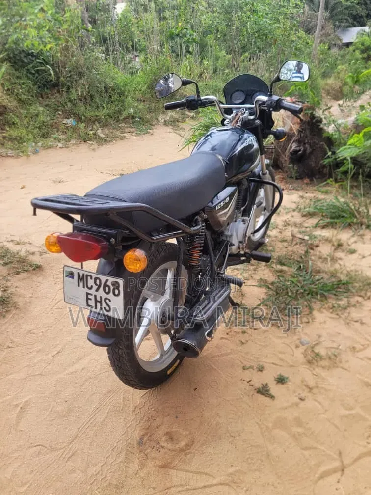 Bajaj Boxer 125 2026 Black