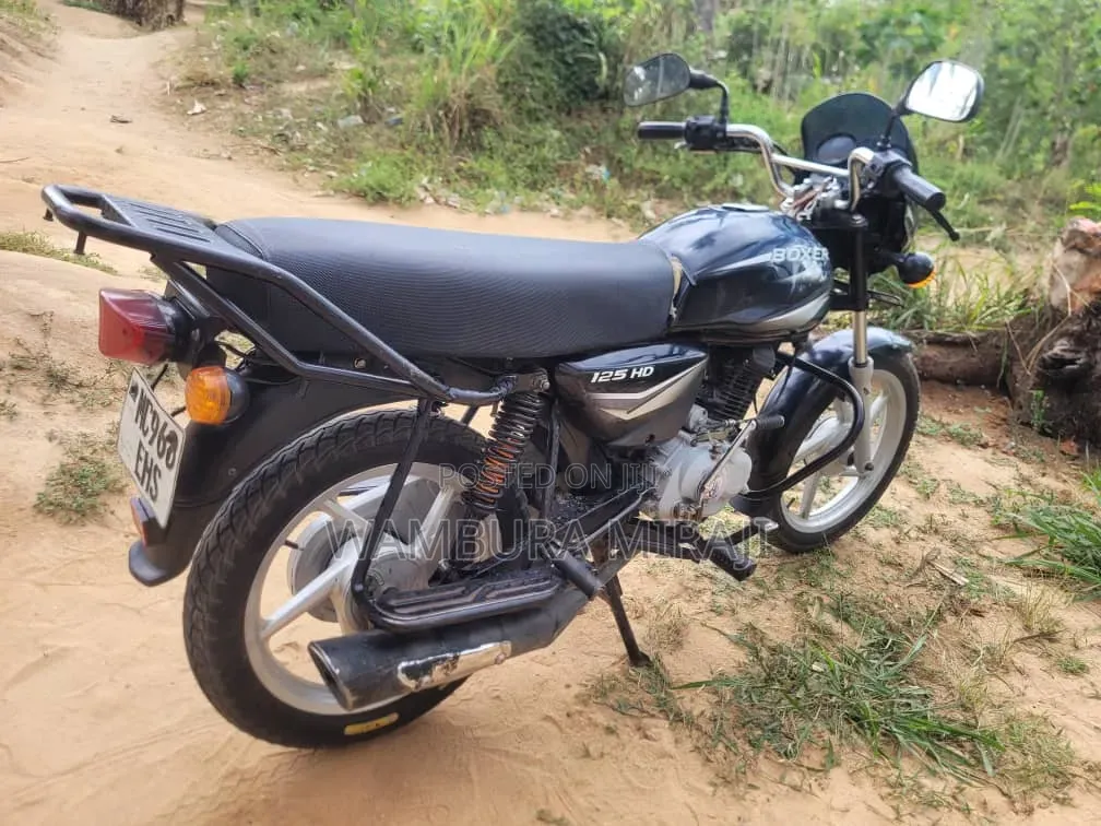 Bajaj Boxer 125 2026 Black