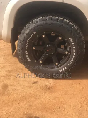 Toyota Land Cruiser Prado 2017 White