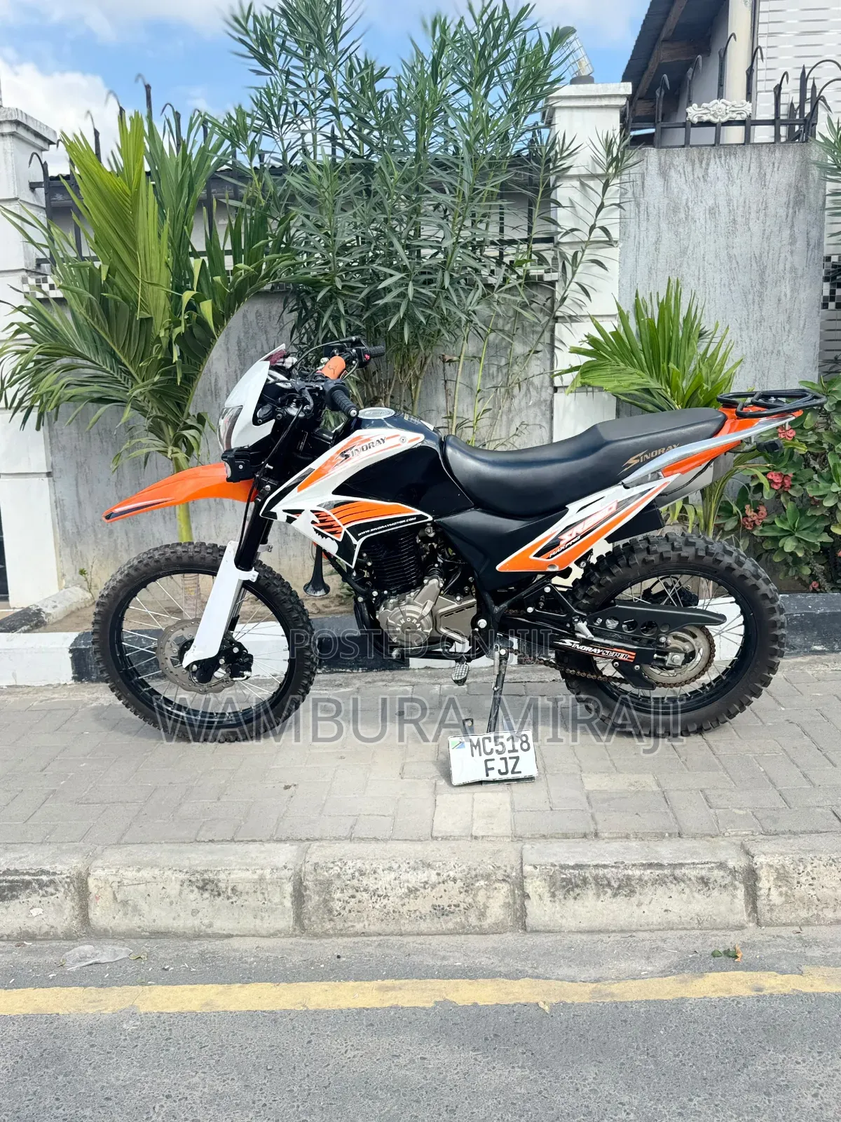 New Honda CB 2025 Gray