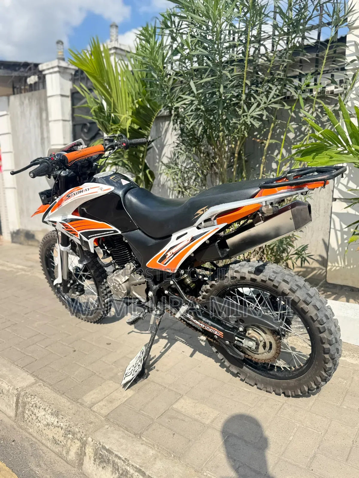 New Honda CB 2025 Gray