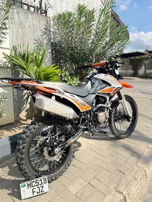 New Honda CB 2025 Gray