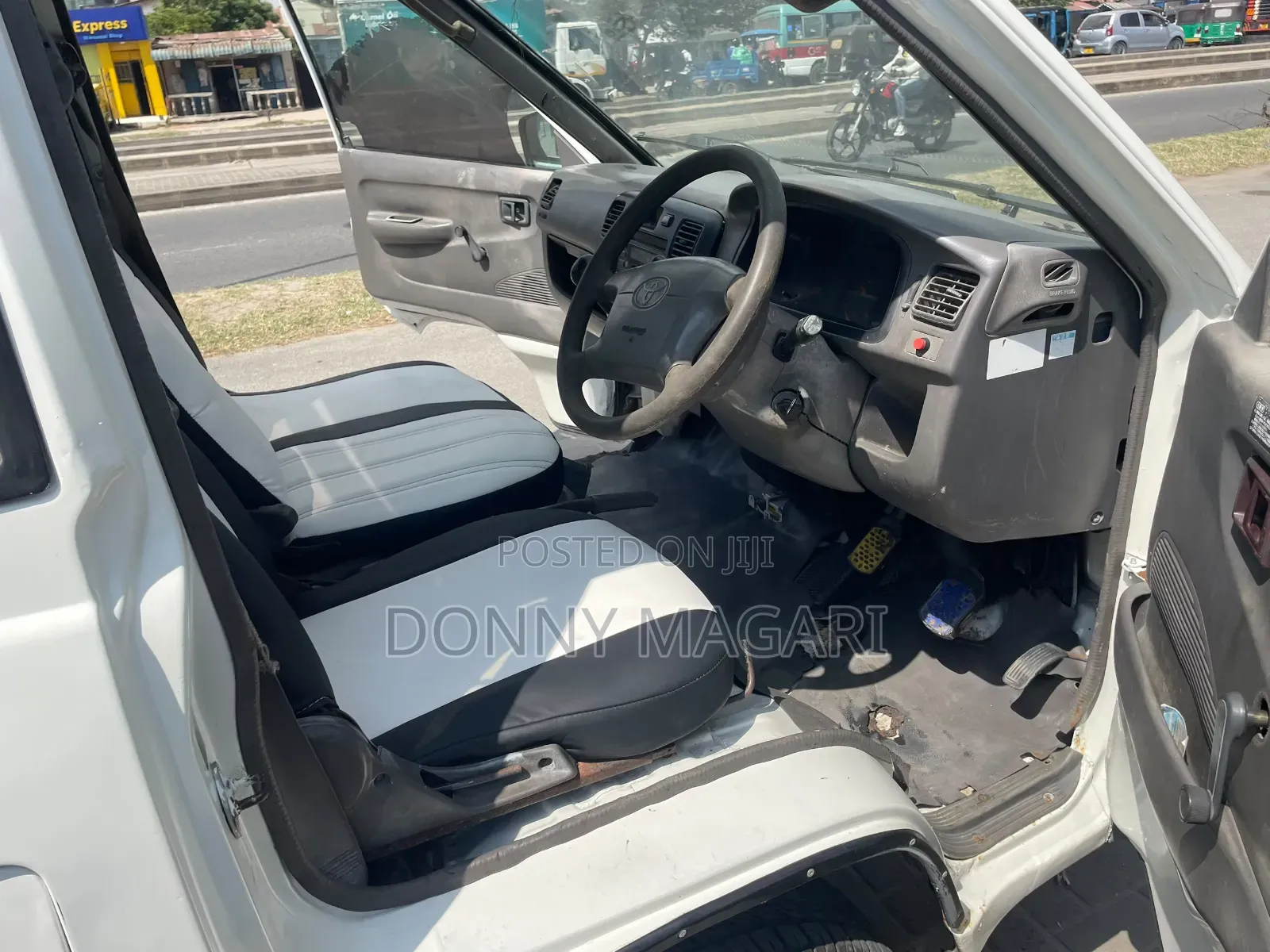 Toyota TownAce 2006 White