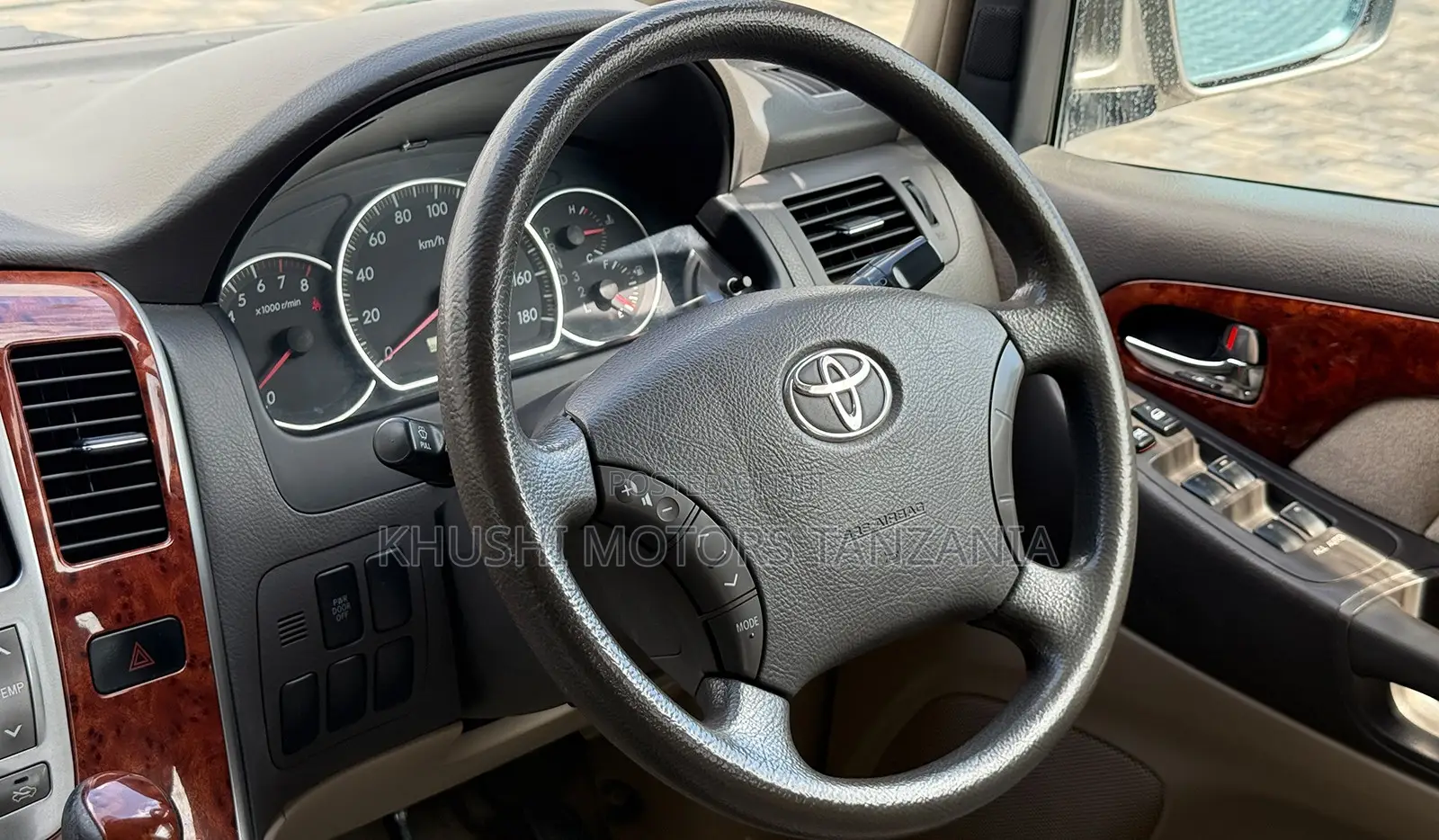Toyota Alphard 2002 Gold