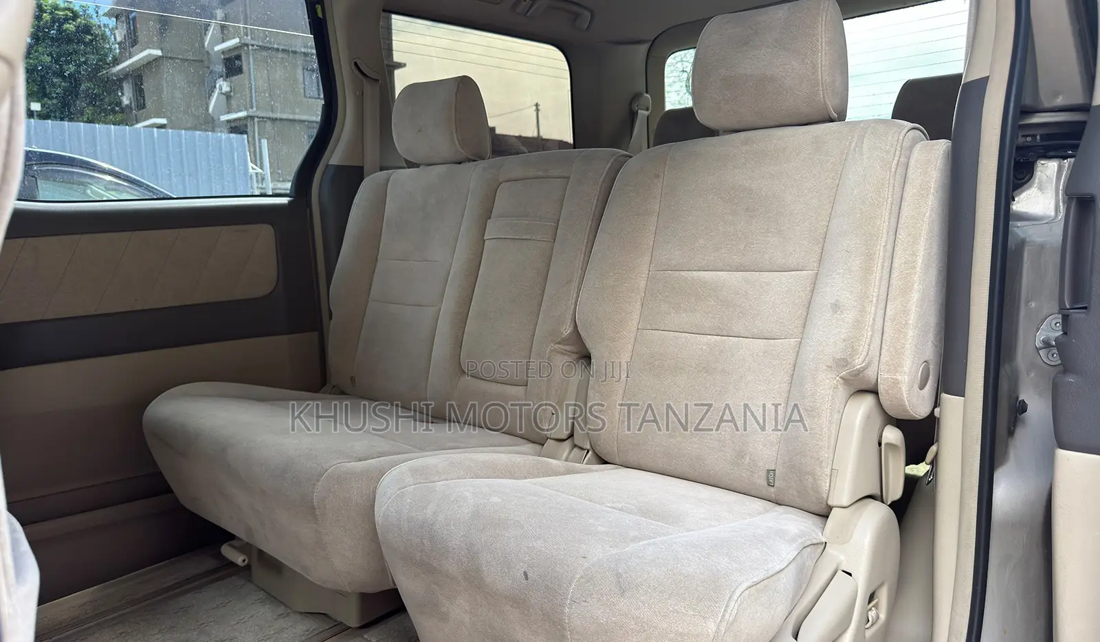 Toyota Alphard 2002 Gold