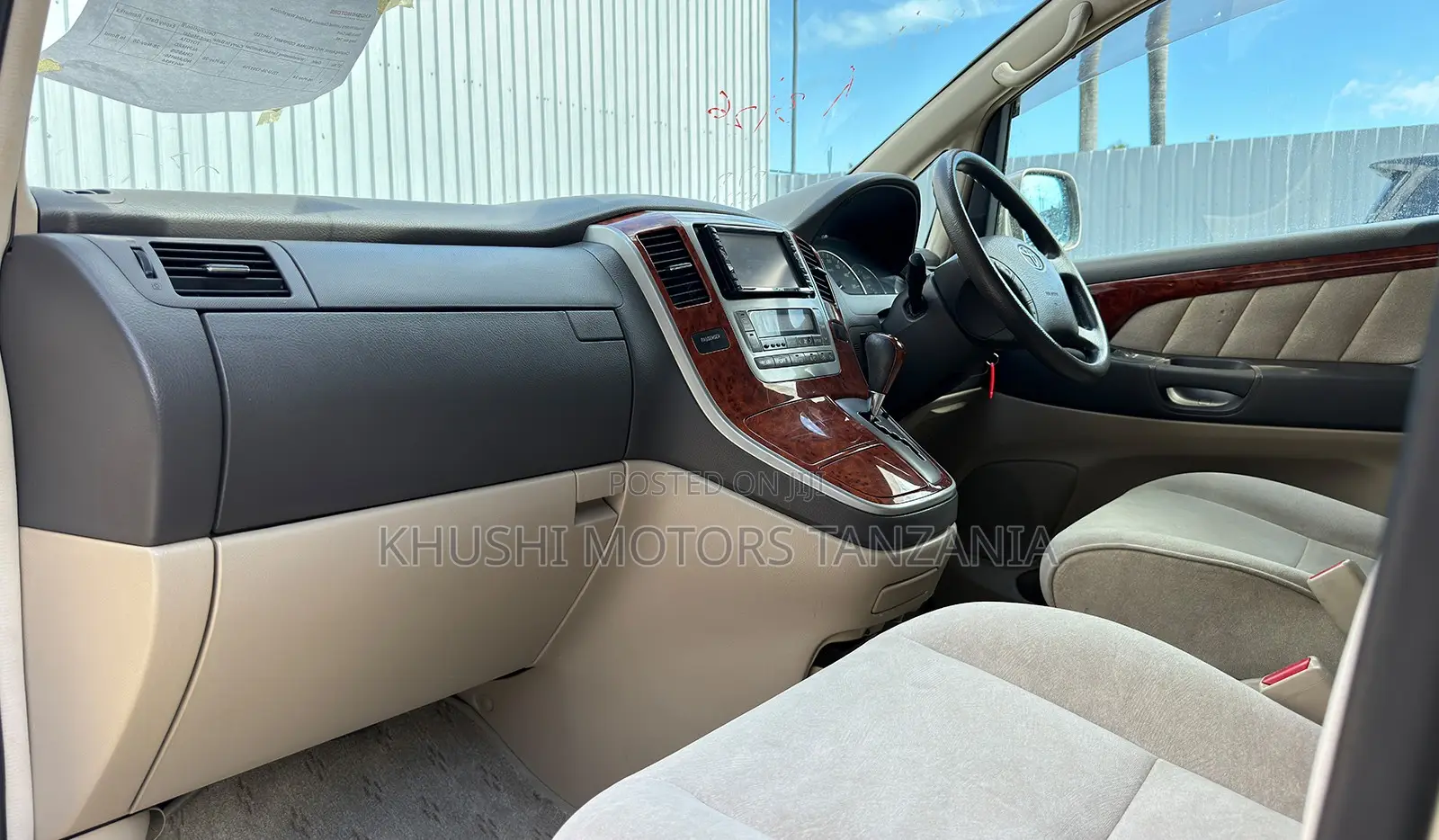 Toyota Alphard 2002 Gold