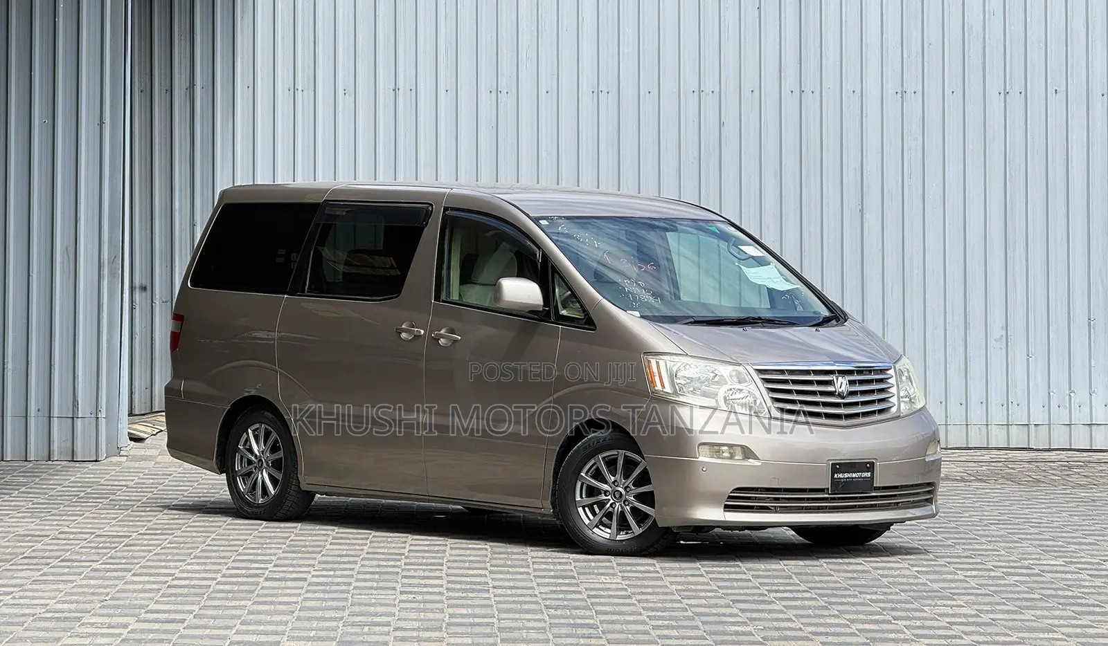 Toyota Alphard 2002 Gold