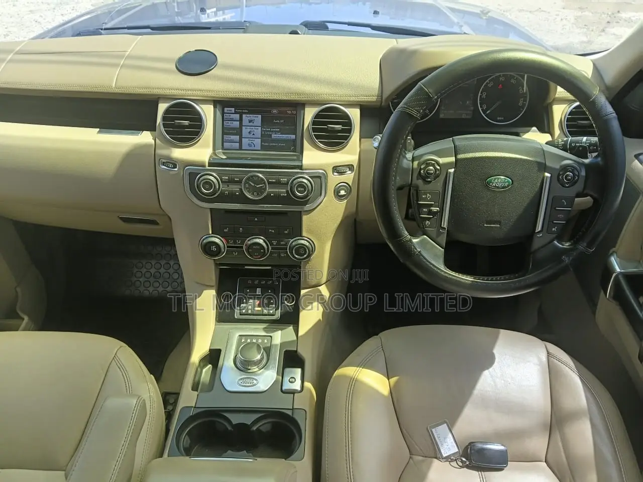 Land Rover Discovery 2012 Gray
