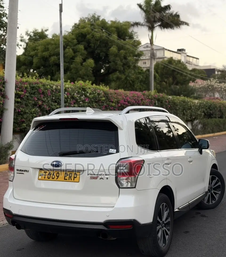 Subaru Forester 2016 White