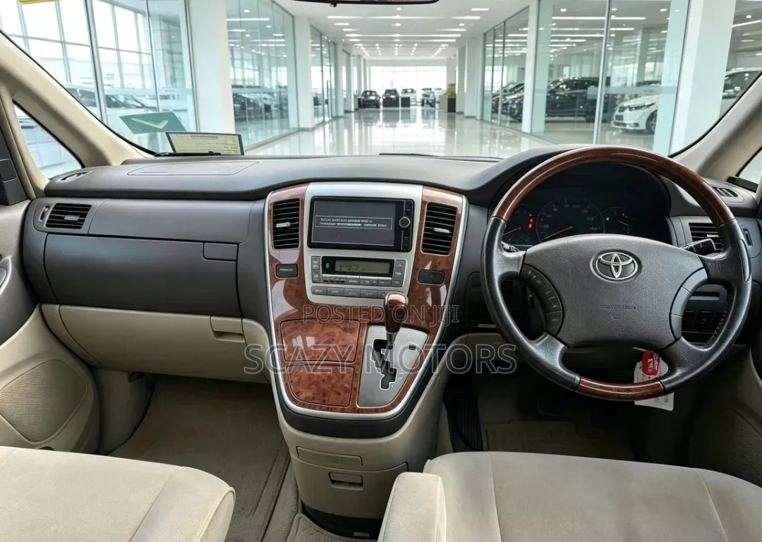 Toyota Alphard 2004 Black