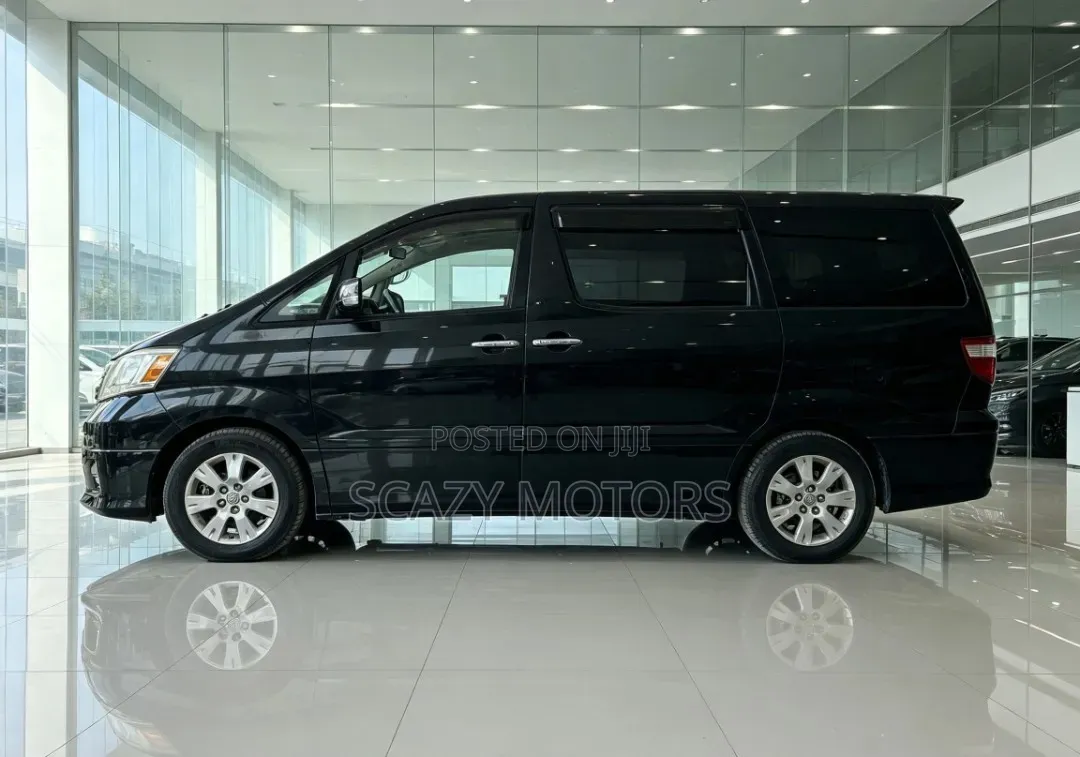 Toyota Alphard 2004 Black
