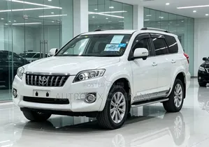 Toyota Vanguard 2013 White