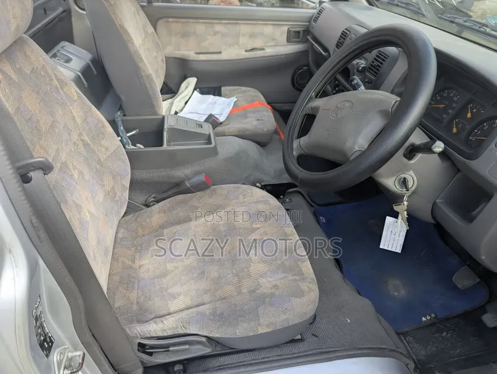 Toyota TownAce 2005 White
