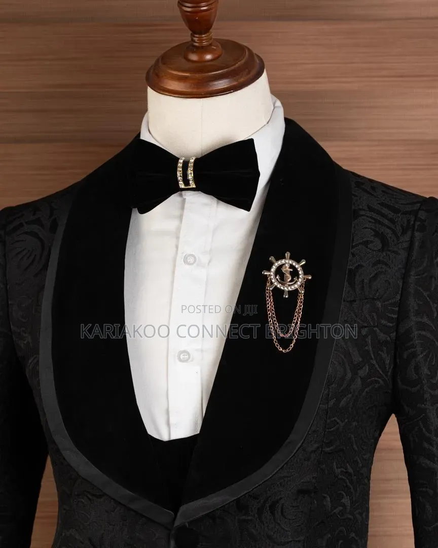 Black Jacquard Velvet Lapel Suit