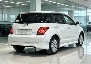 Toyota IST 2003 White