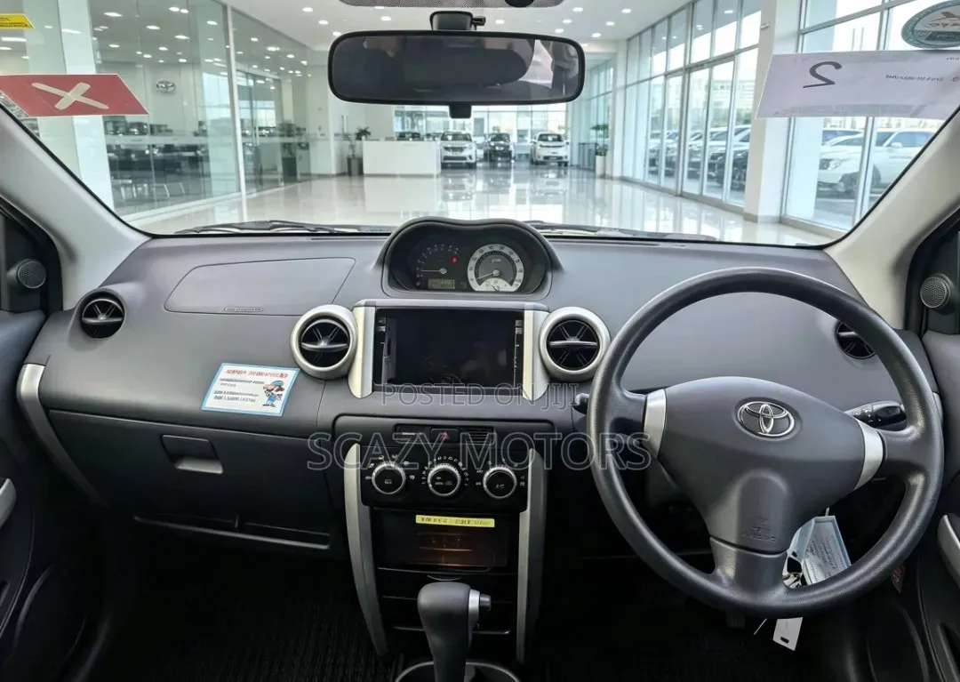 Toyota IST 2003 Silver
