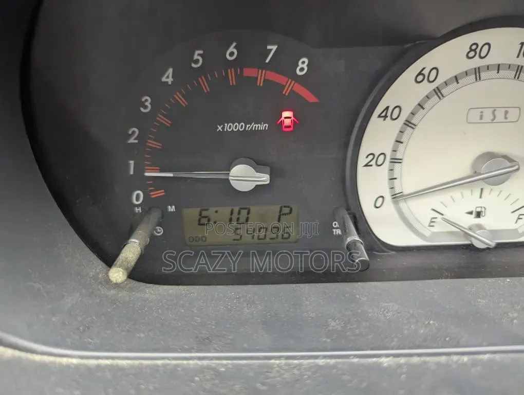 Toyota IST 2003 Silver