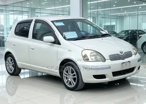 Toyota Vitz 2004 White