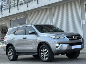 Toyota Fortuner 2018 Gray