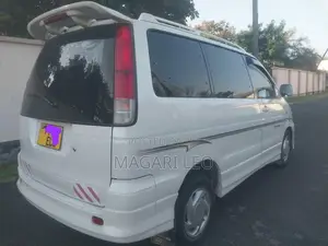 Toyota Noah 2.0 FWD (8 Seater) 2003 White