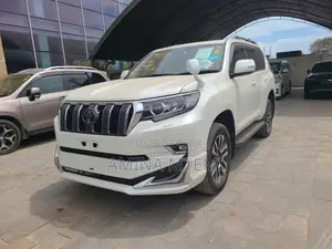 Toyota Land Cruiser 76 Series 2023 White