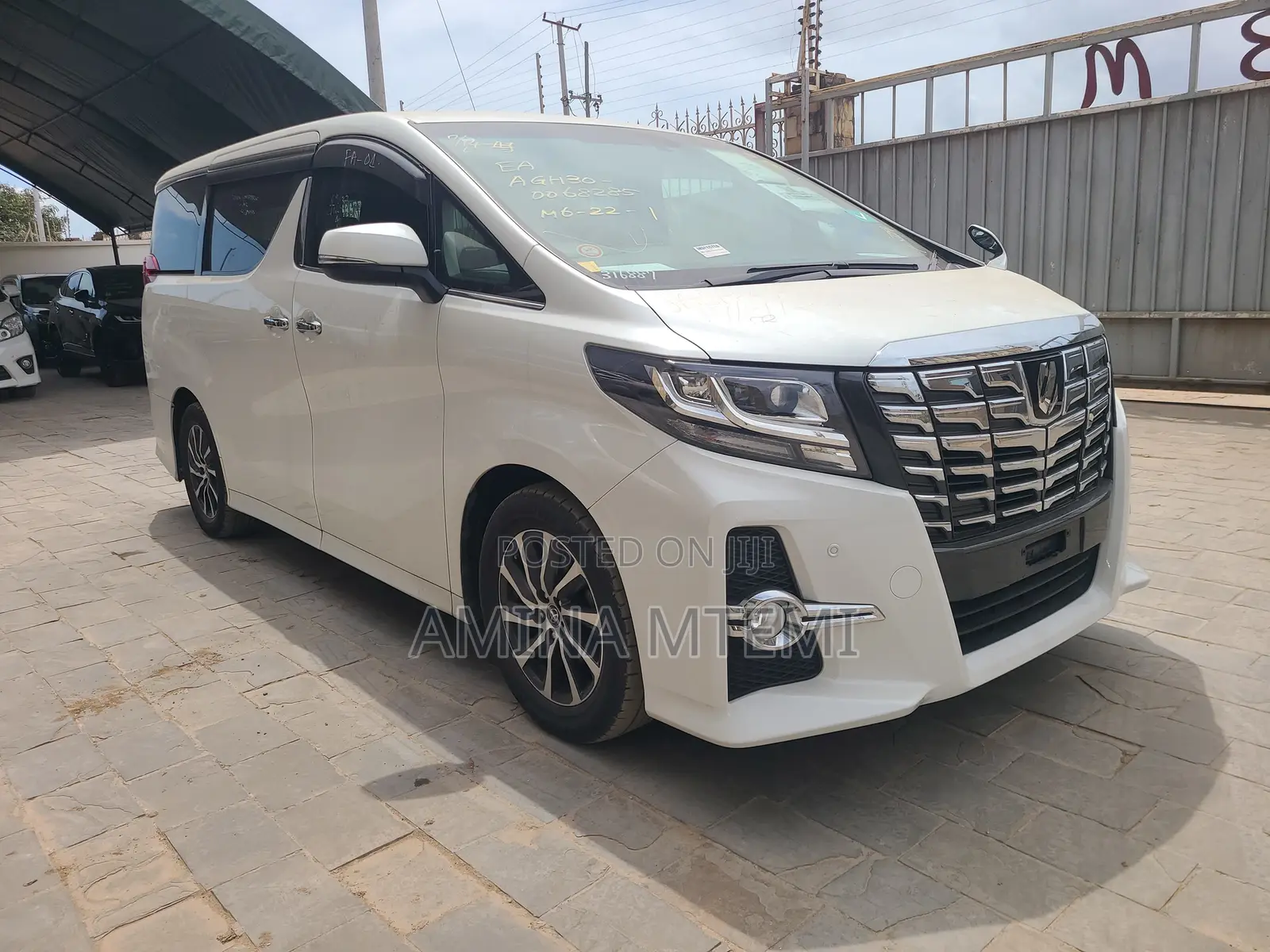 Toyota Alphard 2.5 Petrol FWD 2016 White