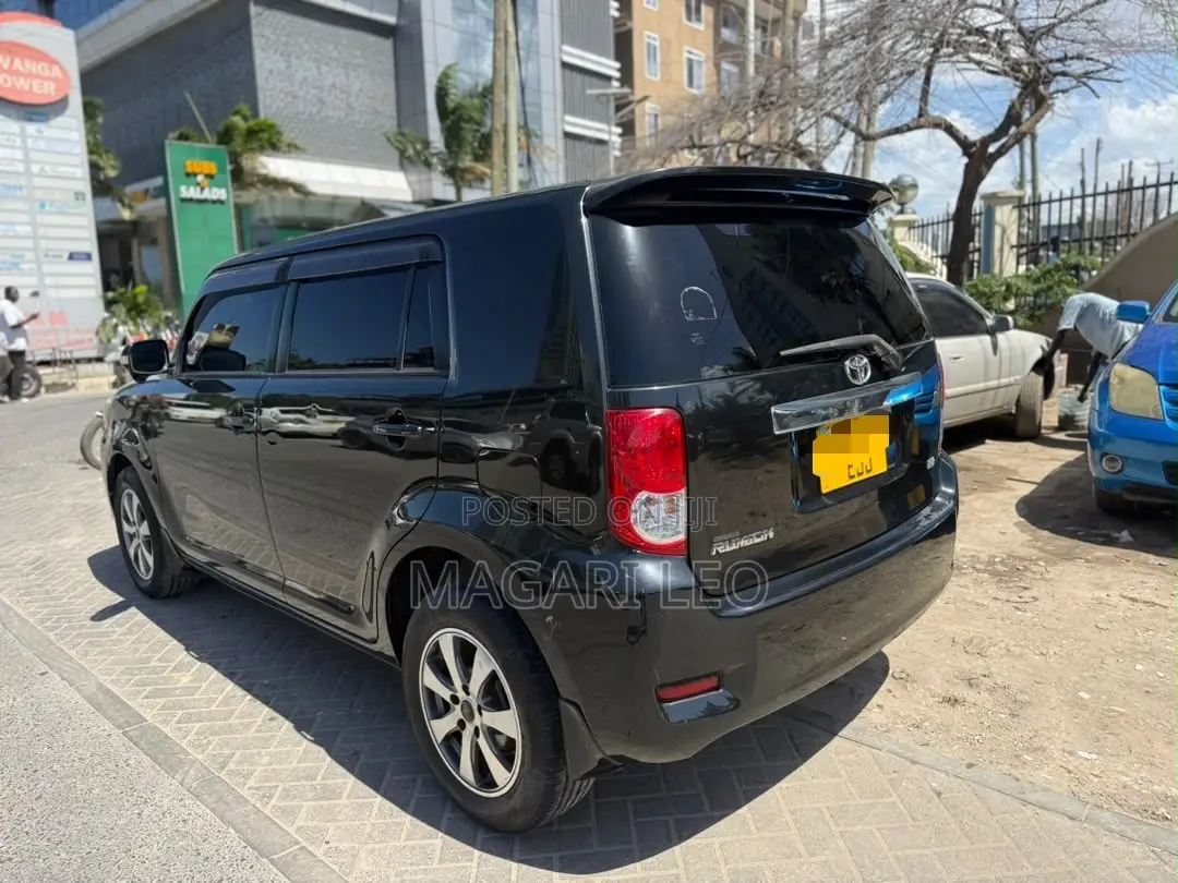 Toyota Rumion 1.5 FWD 2023 Black