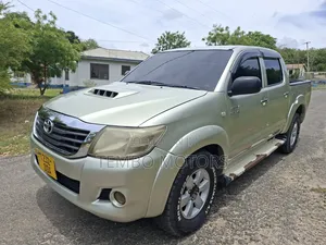 Toyota Hilux 2007 Silver