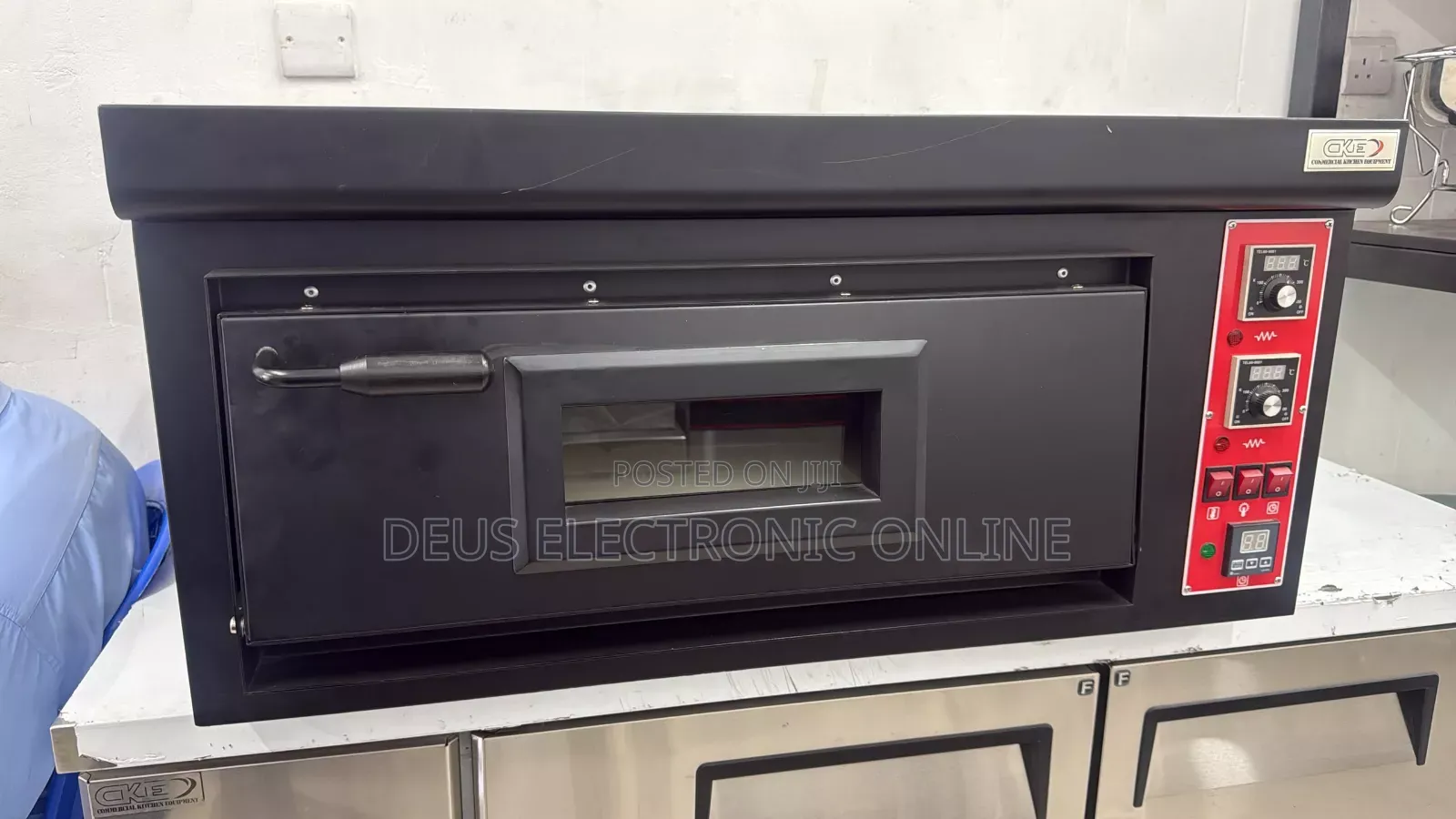 Commercial Pizza Ovens 
Ya Umeme TSH 1,550,000
Ya Gesi TSH 1,975,000