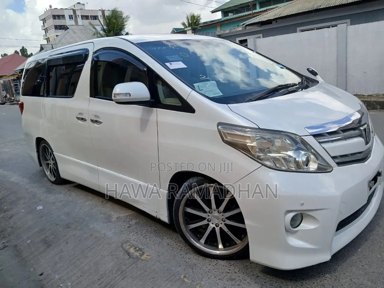 Toyota Alphard 2010 White