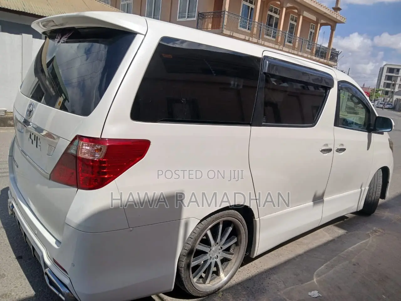 Toyota Alphard 2010 White