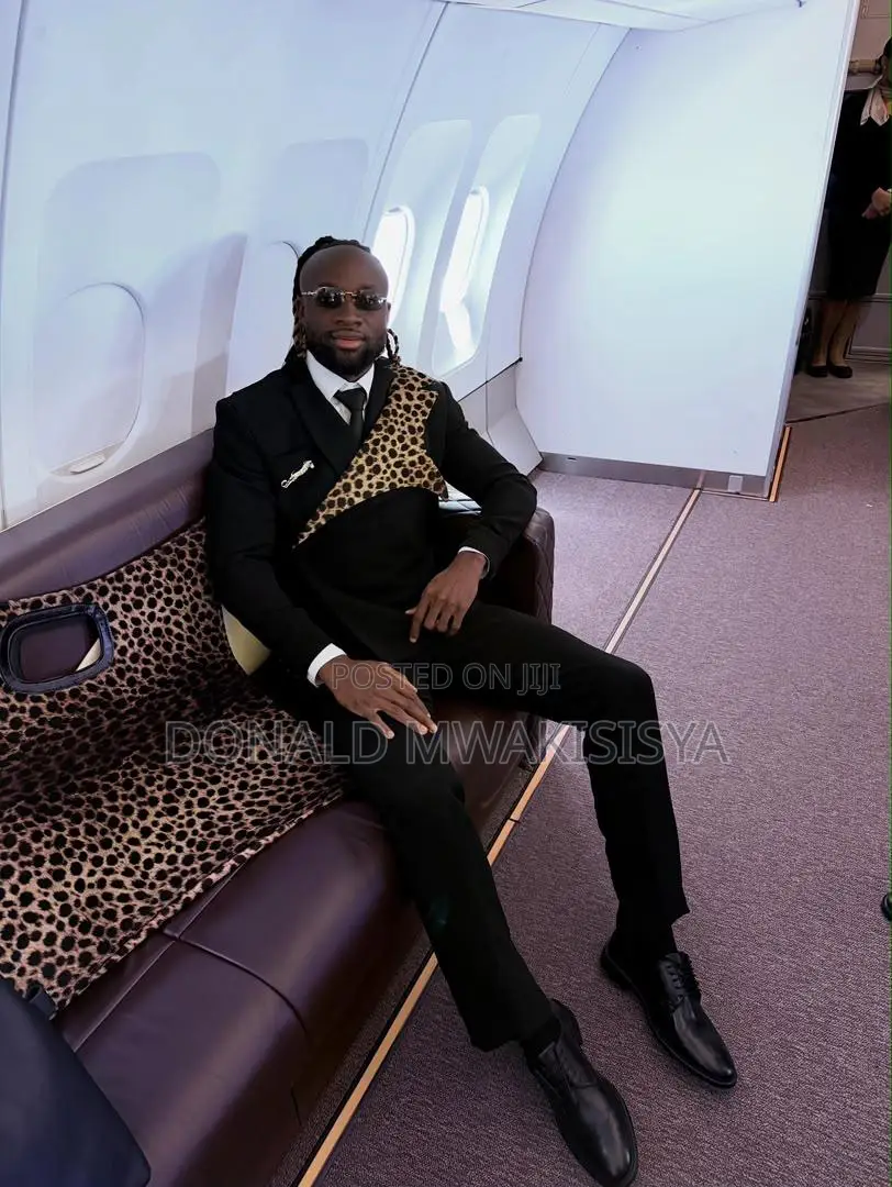 Ricardo Suit - Leopard Boss Edition