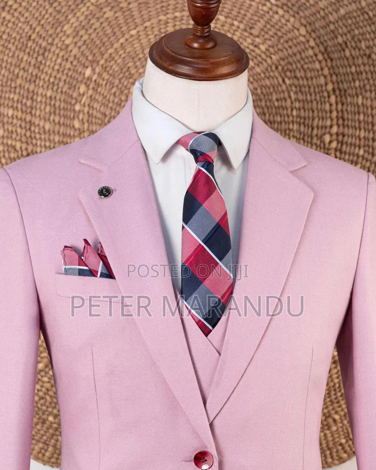 Joselino Slim Fit Pink 3-Piece Suit - Turkey Wool" .
