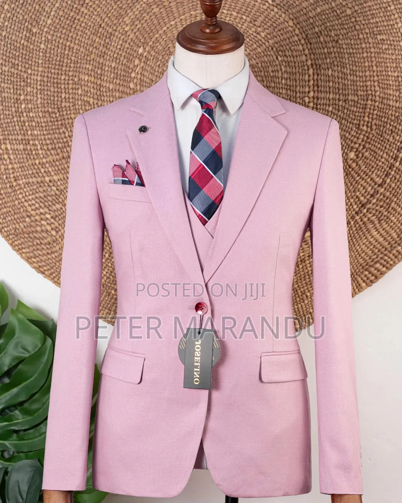 Joselino Slim Fit Pink 3-Piece Suit - Turkey Wool" .