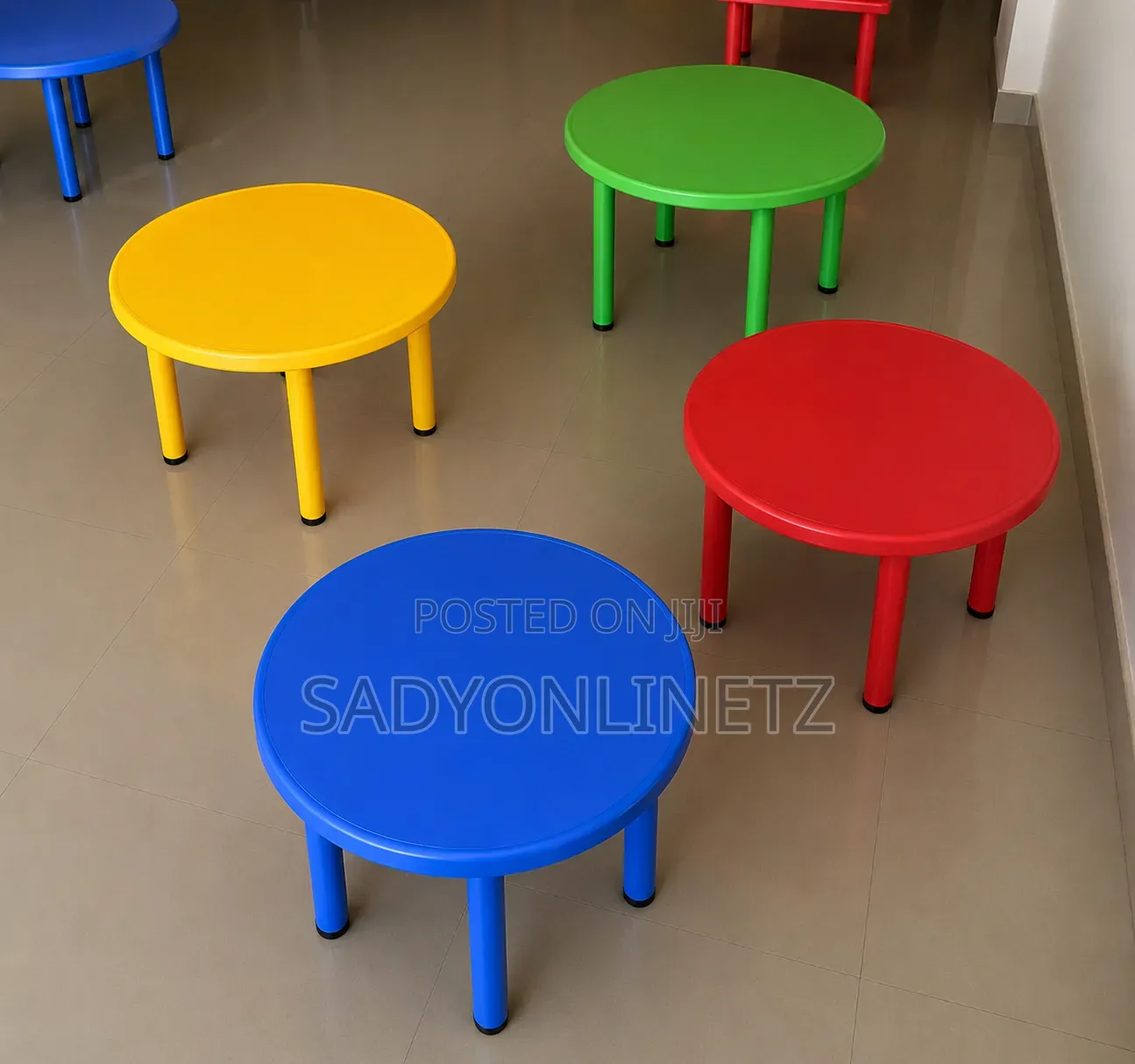Round Shape Table