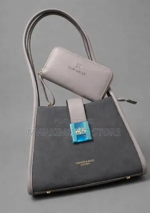 Xuanli Lisa "Fashion Bags Luxury"