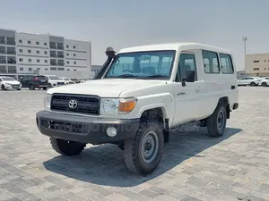 Toyota Land Cruiser 2018 Pearl