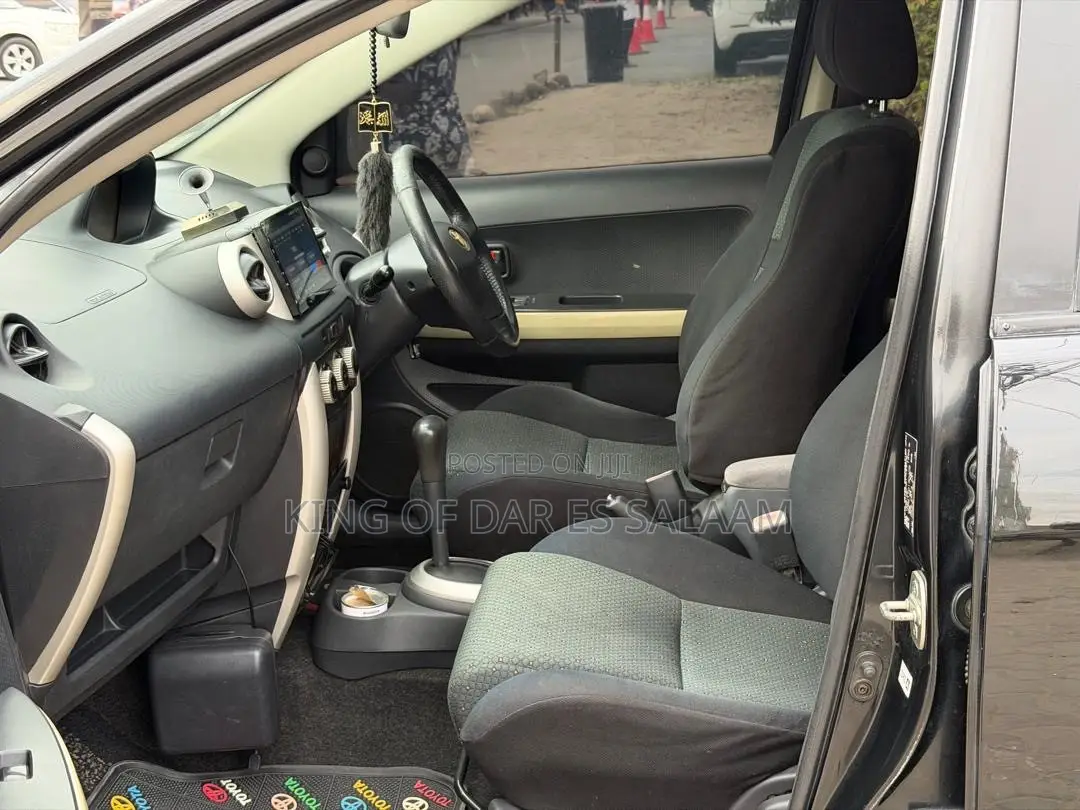 Toyota IST 2005 Black