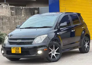 Toyota IST 2005 Black