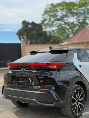 Toyota C-HR 2025 White