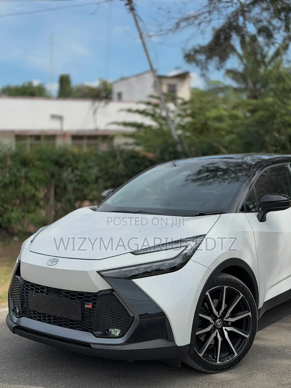 Toyota C-HR 2025 White