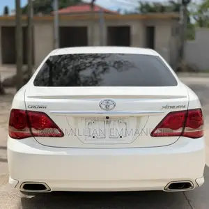 Toyota Crown 2009 White