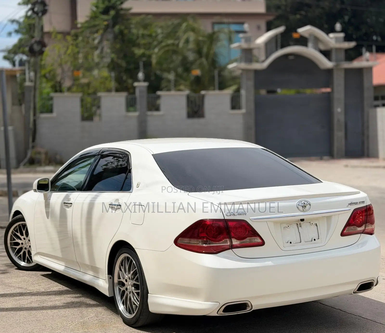 Toyota Crown 2009 White