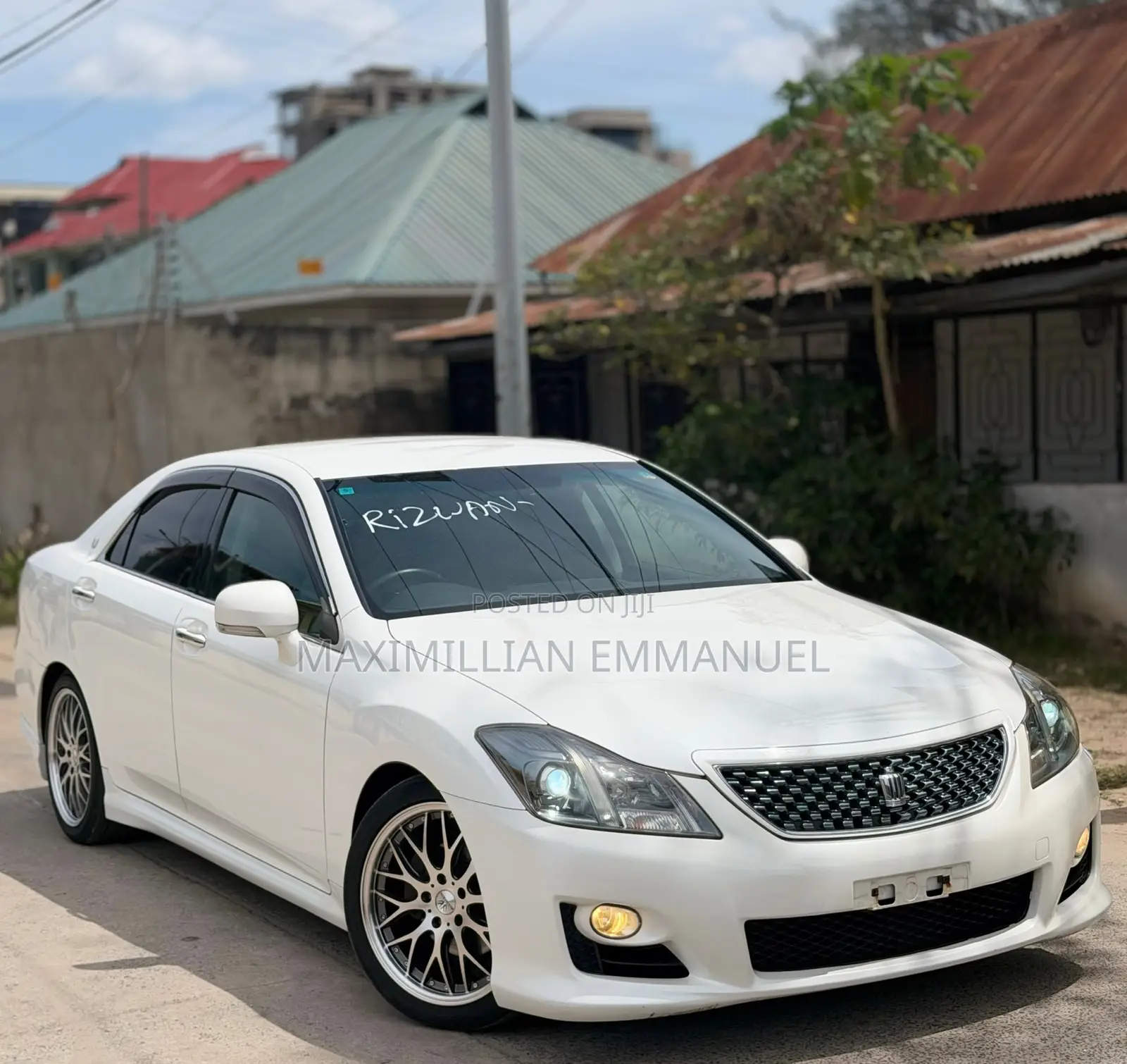 Toyota Crown 2009 White