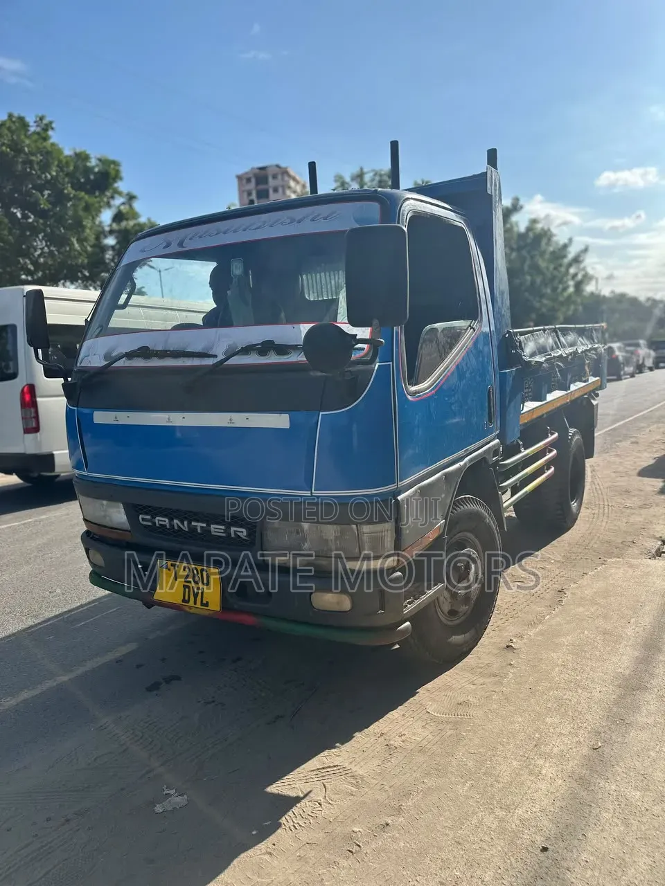 Mitsubishi Canter 1998 Blue